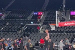 各个方面提升明显🔥杨瀚森赛前热身居然还把助教撞飞了😂